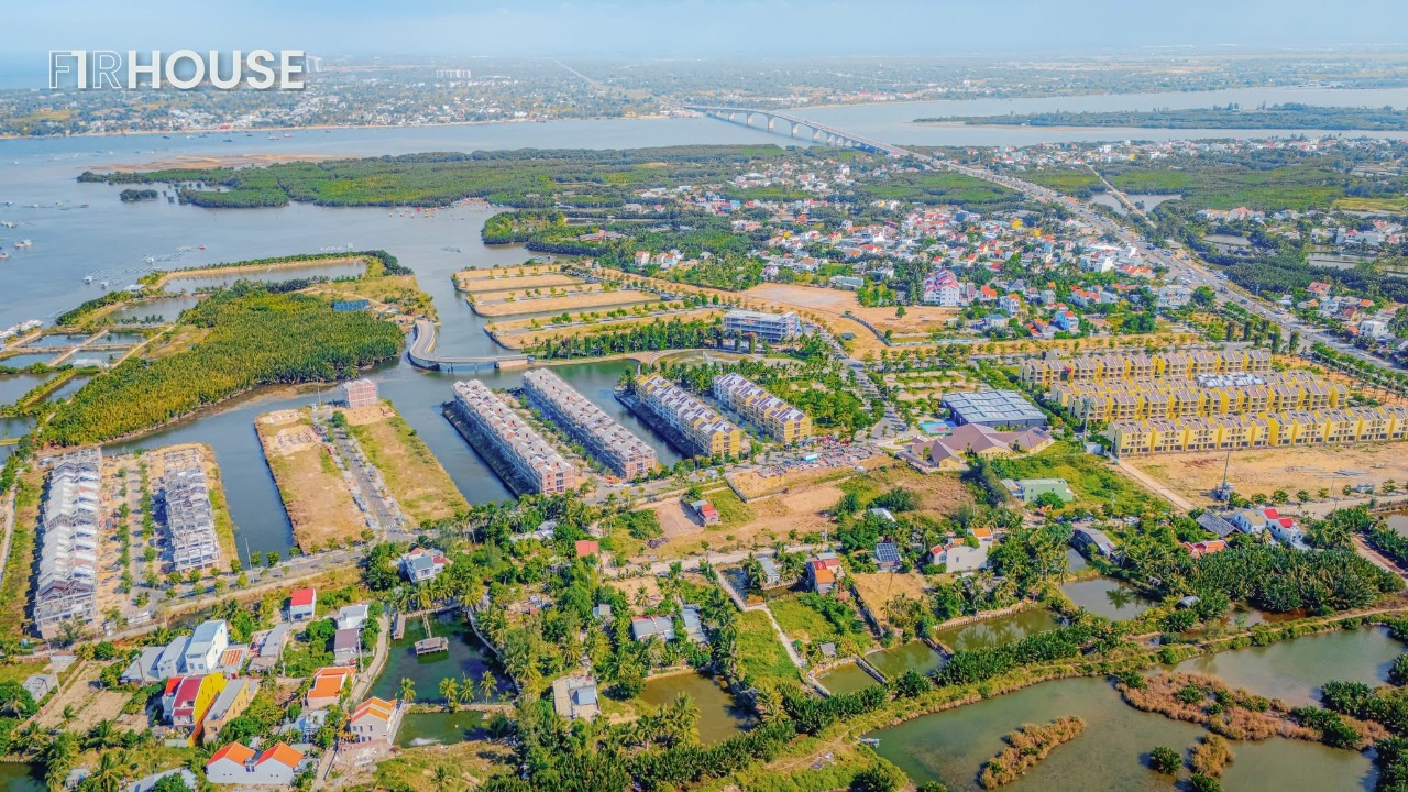 Toàn cảnh Casamia Balanca Hoi An đầu tháng 8/2026, ôm trọn hệ sinh thái sông nước Hội An.
