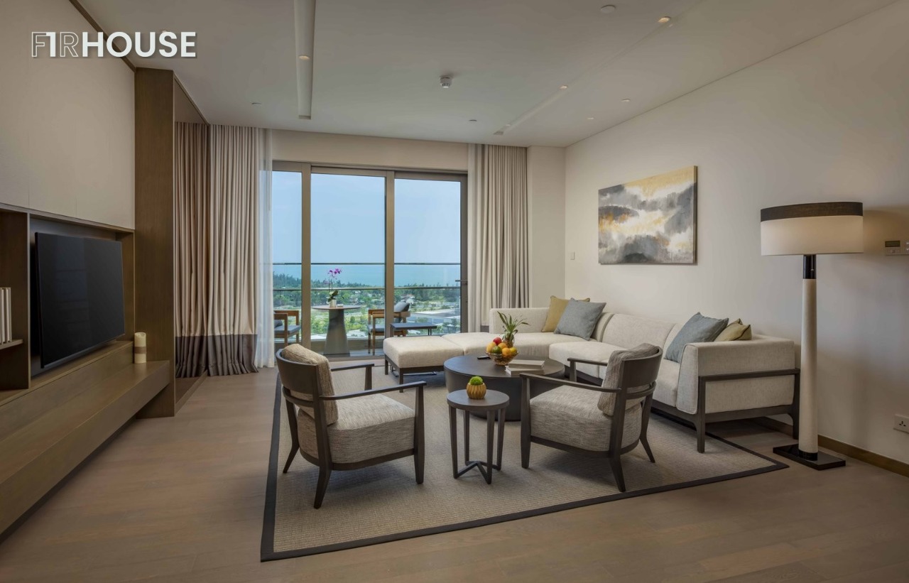 Phòng khách căn hộ Hoiana Residences với tầm nhìn thoáng