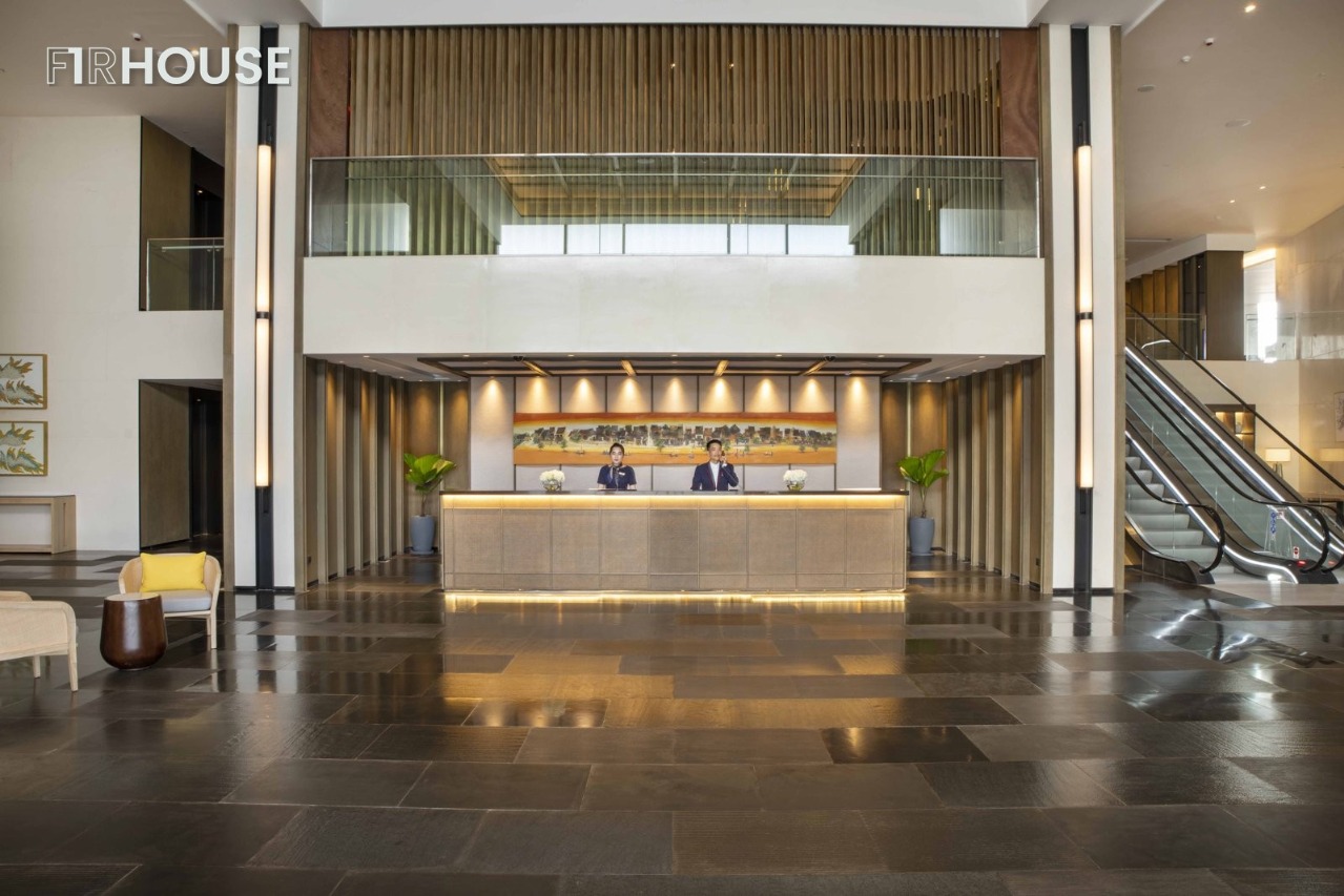 Sảnh lễ tân chuẩn khách sạn tại Hoiana Residences