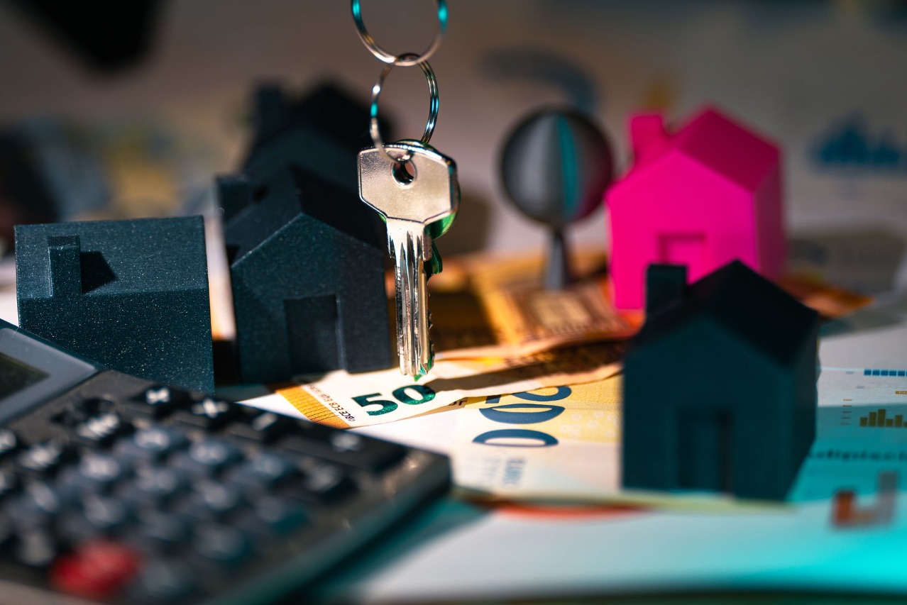 Tiền cọc là khoản người mua dễ mất nhất nếu không hiểu rõ ai vi phạm, ai được phạt cọc. (Ảnh minh hoạ: Jakub Zerdzicki / Pexels)