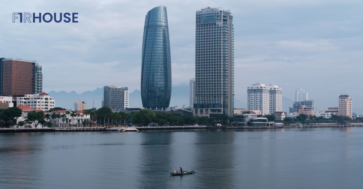 Khu trung tâm Đà Nẵng bên sông Hàn