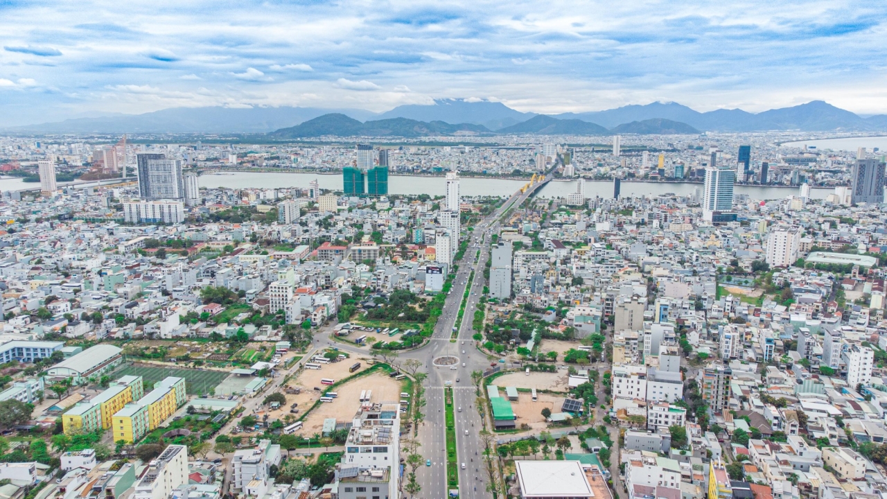 Toàn cảnh sông Hàn và trung tâm Đà Nẵng - bất động sản Đà Nẵng